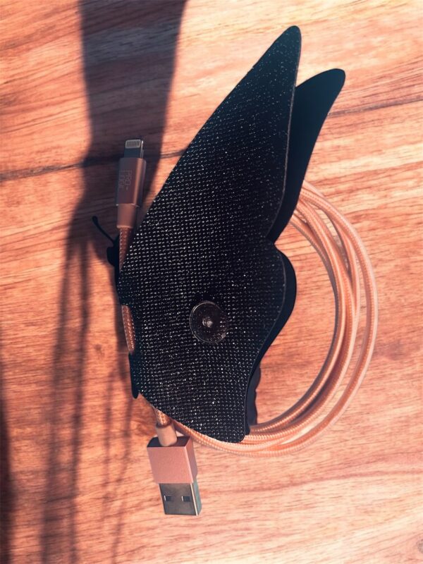 Attache câble papillon simple