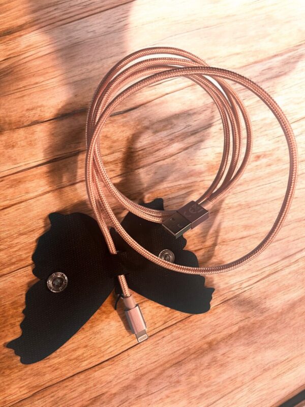 Attache câble papillon simple