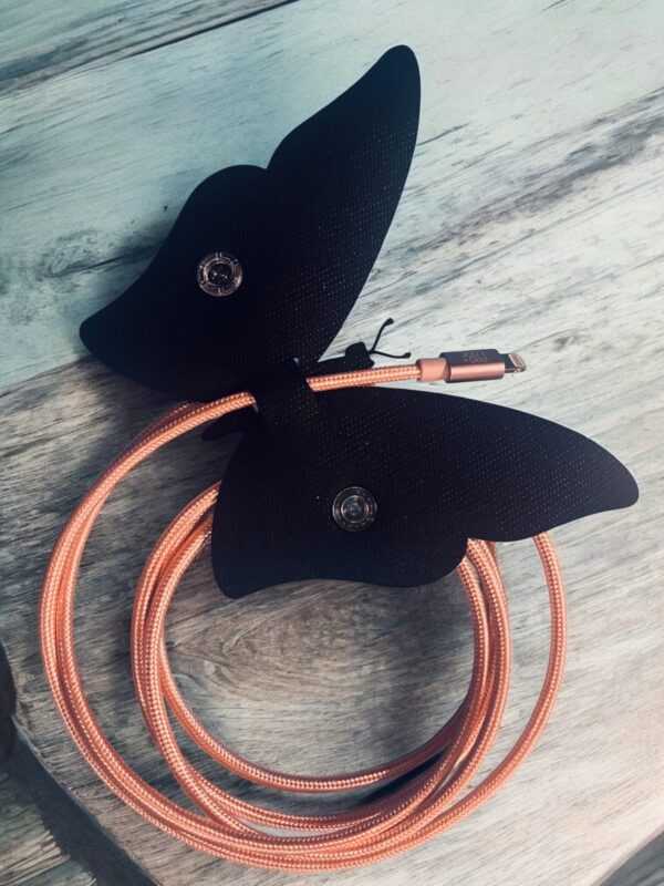 Attache câble papillon simple