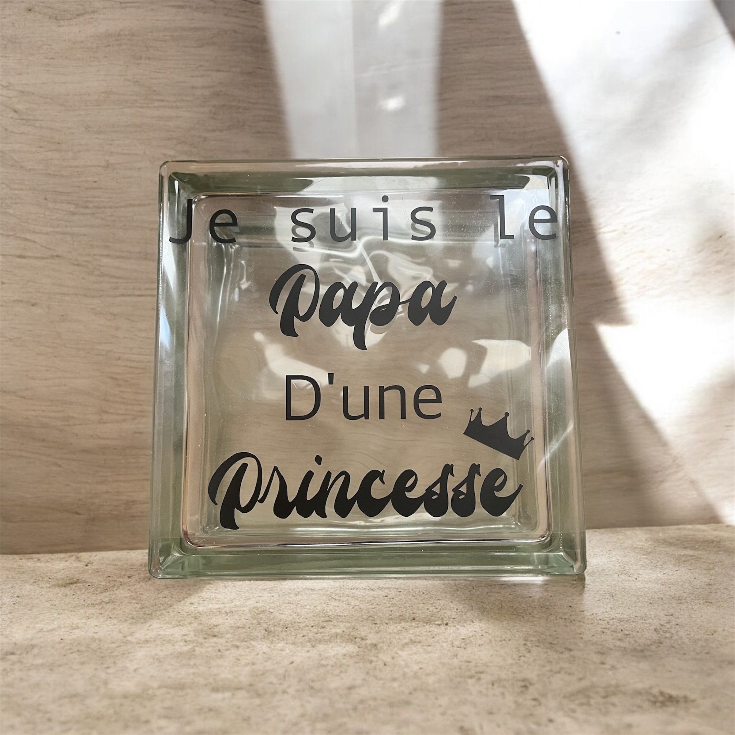 lampe-verre-personnalise-lumierre-lydie Lampe brique de verre papa